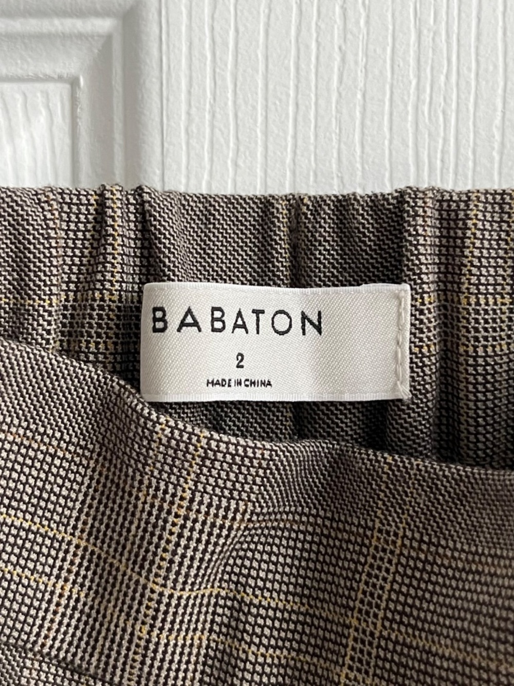 EUC: Aritzia (Babaton) Conan Brown / Taupe Cropped Plaid Pants - Picture 3 of 8